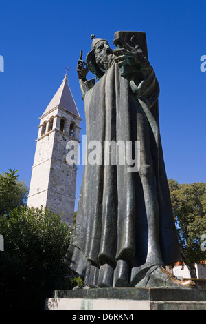 Statua di Marko Marnli da Ivan Mestrovic, Split, Croazia, Europa Foto Stock