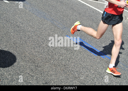 Maratona di Londra guide, contrassegni blu Foto Stock