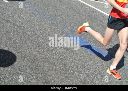 Maratona di Londra guide, contrassegni blu Foto Stock