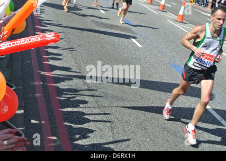 Maratona di Londra guide, contrassegni blu Foto Stock