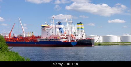 Chimichiere nel porto di Amsterdam Foto Stock