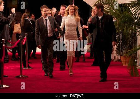 Matt Bellamy , Kate Hudson presso gli arrivi per il fondamentalista riluttante Premiere al Tribeca Film Festival 2013, Tribeca Performing Arts Center (BMCC TPAC), New York, NY Aprile 22, 2013. Foto di: Andres Otero/Everett Collection /Alamy Live News Foto Stock