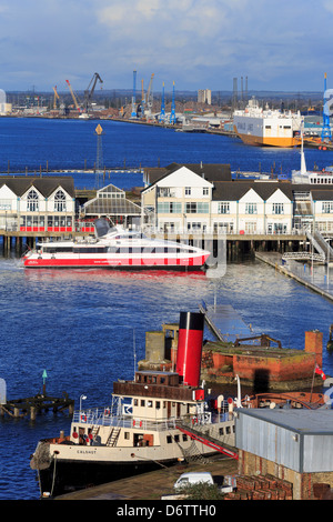 Città Quay nel Porto di Southampton, Hampshire County,l'Inghilterra,Regno Unito Foto Stock