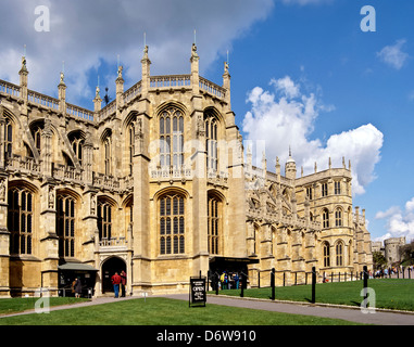 8489. Alla Cappella di San Giorgio, il Castello di Windsor, Berkshire, Inghilterra, Europa Foto Stock