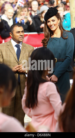 Caterina, duchessa di Cambridge, aka Kate Middleton alla De Montfort University durante una visita a Leicester per la regina Foto Stock