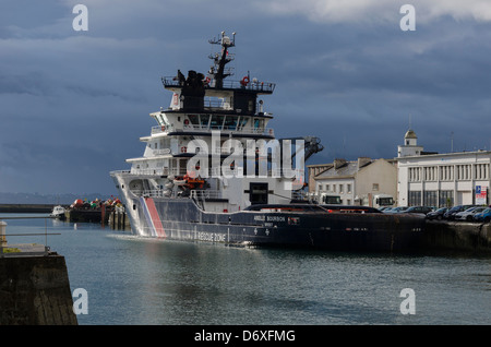 L'Abeille Bourbon; rimorchiatore oceaniche, ormeggiata in Brest porto commerciale Foto Stock