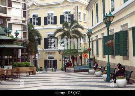 Vecchio portoghese architettura coloniale sant Agostino Square a Macao Foto Stock