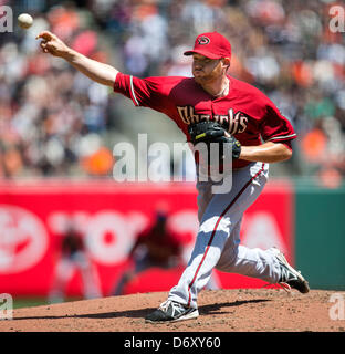 Aprile 24, 2013: Arizona Diamondbacks a partire lanciatore Ian Kennedy (31) in azione durante la MLB baseball gioco tra l'Arizona Diamonbacks e i San Francisco Giants di AT&T Park di San Francisco CA. I DBacks sconfitto i giganti 3-2./Alamy Live News Foto Stock