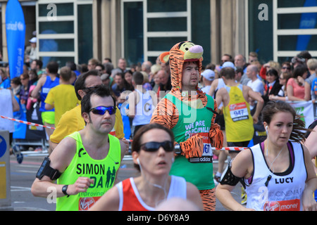 La Virgin London Marathon 2013 Foto Stock