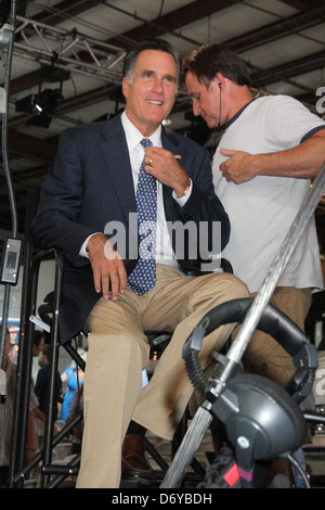 Ex Massachusetts Gov. e presidenziale repubblicano speranzoso Mitt Romney parla il suo piano per aumentare i posti di lavoro e incrementare la Foto Stock
