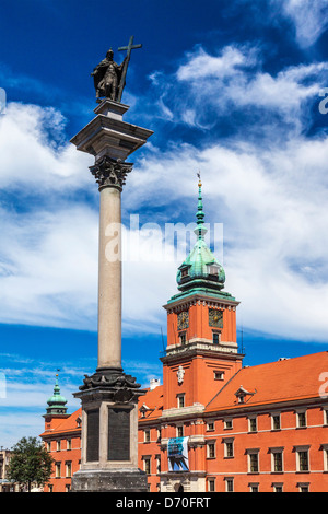 Sigismondo la colonna e il Castello Reale in Piazza Castello, Plac Zamkowy, Varsavia, Polonia. Foto Stock