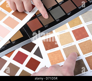 Mani che puntano a campione grafico a colori Foto Stock