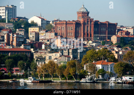 Türkei, Istanbul, Balat, Fener Rum Lisesi (Fanar Greci Ortodossi College), Blick vom Goldenen avvisatore acustico Foto Stock