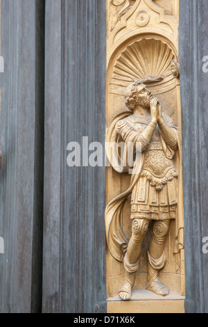 Porte del Paradiso del Ghiberti (1401), la cattedrale del Duomo Battistero, Firenze, Italia Foto Stock