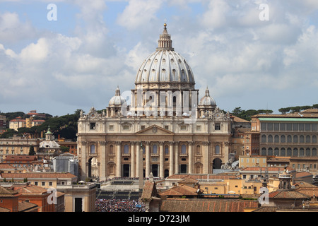 La Basilica di San Pietro in Vaticano. Italia Foto Stock