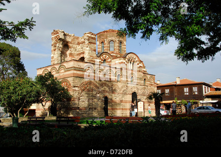 Le rovine del XIV secolo Cristo Pantocratore Chiesa Ortodossa Bulgara nella città vecchia di Nesebar, Bulgaria Foto Stock