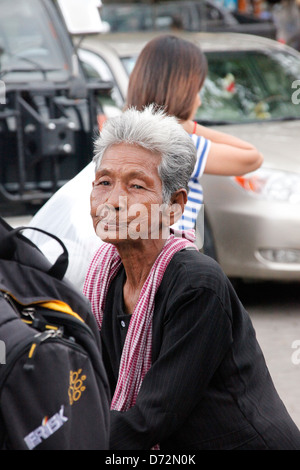 Phnom Penh, Cambogia, Ritratto di una donna più anziana Foto Stock