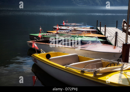 Noleggio barche sul Traunsee nel Salzkammergut, Austria Foto Stock