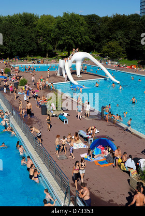 Essen Germany, giorno di estate in Grugabad Foto Stock