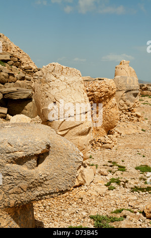 Statue di pietra a Nemrut Dagi, vicino Adiyaman, Turchia Foto Stock