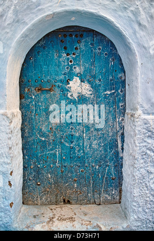 Vecchia porta blu, Chefchaouen Foto Stock