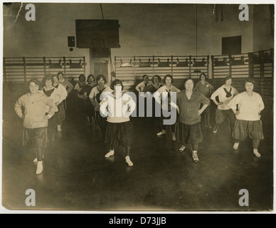 Hartford YWHA, palestra classe, 1922-1923, bave palestra della scuola Foto Stock