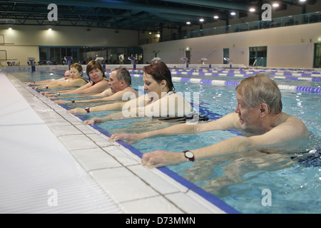 Flensburg, Germania, acqua gym in piscina Foto Stock