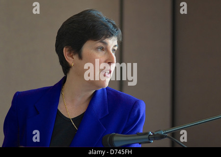 Frida Ghitis su "Prospettive sul Medio Oriente". 2013 Teach-In su Israele, ospitato da "l'Israele Comitato di Santa Barbara Foto Stock