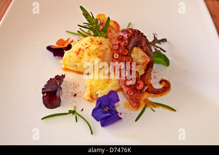 -Octopus Gallega Stile- piatti spagnoli. Foto Stock