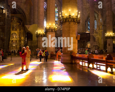 Interno della cattedrale di Palma, Palma di Mallorca, Spagna Foto Stock