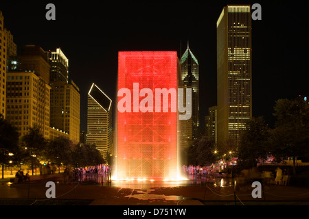 Fontana di corona (©JUAME da Plensa a 2004) il Millennium Park di Chicago, Illinois, Stati Uniti d'America Foto Stock