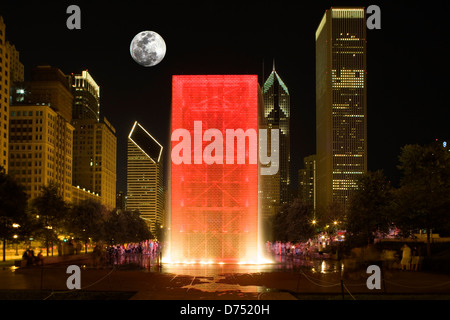 Fontana di corona (©JUAME da Plensa a 2004) il Millennium Park di Chicago, Illinois, Stati Uniti d'America Foto Stock