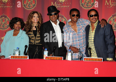 Katherine Jackson, La Toya Jackson, Tito Jackson, Jackie Jackson e Marlon Jackson 'Michael per sempre il Concerto Tributo " conferenza stampa tenutasi presso il Beverly Hills Hotel di Los Angeles, California - 25.07.11 Foto Stock