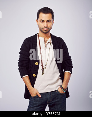 Ritratto di una buona cerca ragazzo in un studio Foto Stock