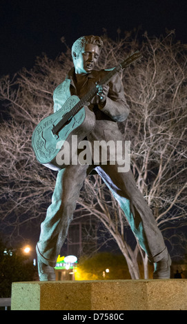 Elvis Presley statua, Beale St e S Main Street, Memphis, Tennessee. Foto Stock