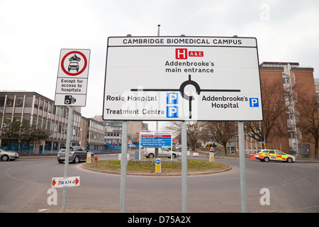 Cambridge Campus Biomedico entrata SEGNO, Colline rd, Cambridge, Cambridgeshire, Regno Unito Foto Stock