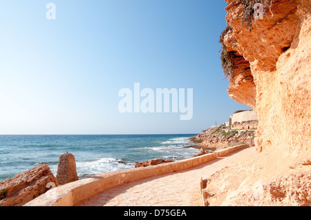 Percorso a piedi lungo il litorale tra la Zenia e Cabo Roig, Costa Blanca, Spagna. Foto Stock
