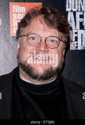 Guillermo Del Toro New York premiere di "non avere paura del buio" al teatro di Walter Reade - Arrivi New York City, Stati Uniti d'America Foto Stock