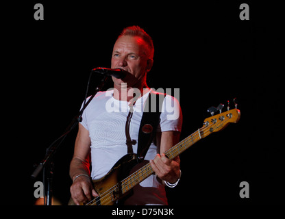 Musicista inglese Sting esegue durante un evento live in spagnolo isola delle Baleari di Ibiza. Foto Stock