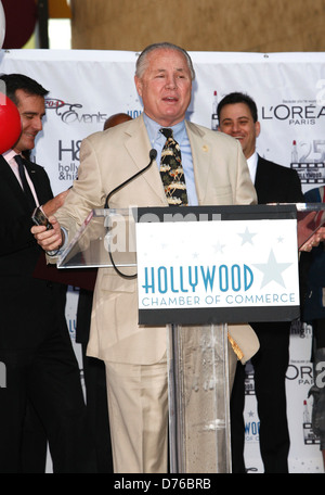 Tom LaBonge Hollywood Camera di Commercio il 125th compleanno celebrazione tenutasi a Hollywood & Highland di Los Angeles in California Foto Stock