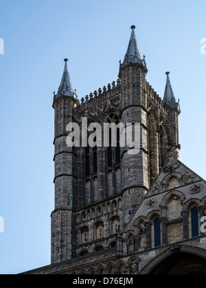 LINCOLN, Regno Unito - 20 APRILE 2013: Lincoln Cathedral Tower Foto Stock