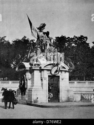 Uno dei primi mezzi toni, statua femminile, figura allegorica di Strasburgo, Place de la Concorde, Paris, Francia, 1880 Foto Stock