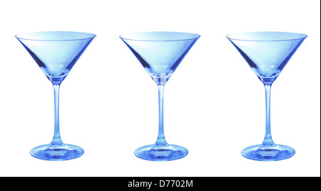 Tre blu vuota bicchieri da martini in un isolato di riga Foto Stock