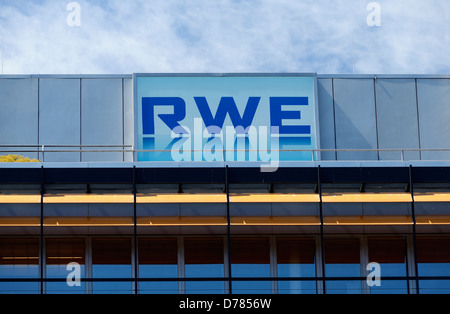 Gruppo energetico RWE nell'anello oltremare nella città del nord, Winterhude, Amburgo, Germania, Europa Foto Stock