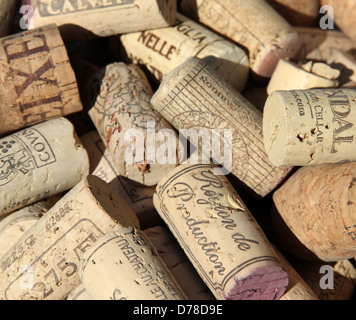 Vino e tappi di champagne Foto Stock