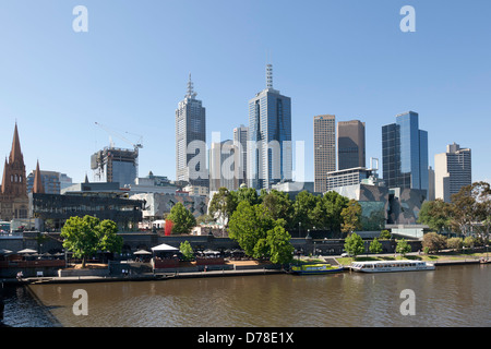 Southbank sul fiume Yarra Melbourne, Australia Foto Stock
