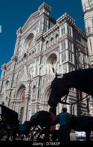 L'Italia, Toscana, Firenze, Cattedrale di Santa Maria in Fiore, carrozza Foto Stock