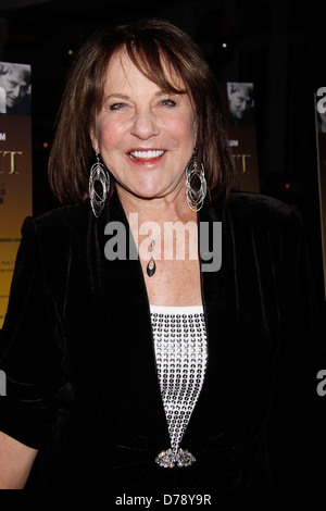 Suzyn Waldman dopo la festa per una notte soltanto a Broadway concerto benefico prestazioni di "visita" tenutosi a John's Pizzeria. Foto Stock