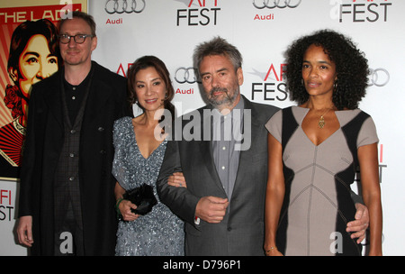 David Thewlis, Michelle Yeoh, Luc Besson, Virginie Besson-Silla AFI Fest 2011 Premiere di "La Signora" tenutasi presso Grauman's Chinese Foto Stock