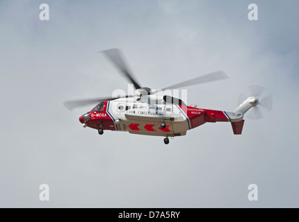 Sikorsky S-92 a quattro pale bimotore medio sollevamento elicottero Guardia costiera del Regno Unito. SCO 9005. Foto Stock